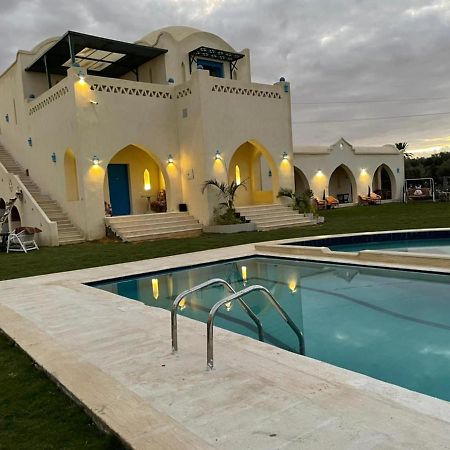 Lake House By Tunisia Green Resort Qaryat at Ta'mir as Siyahiyah エクステリア 写真
